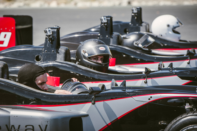 Illustration for article titled I Went To Formula 3 Driving School And It Was Terrifying And Amazing